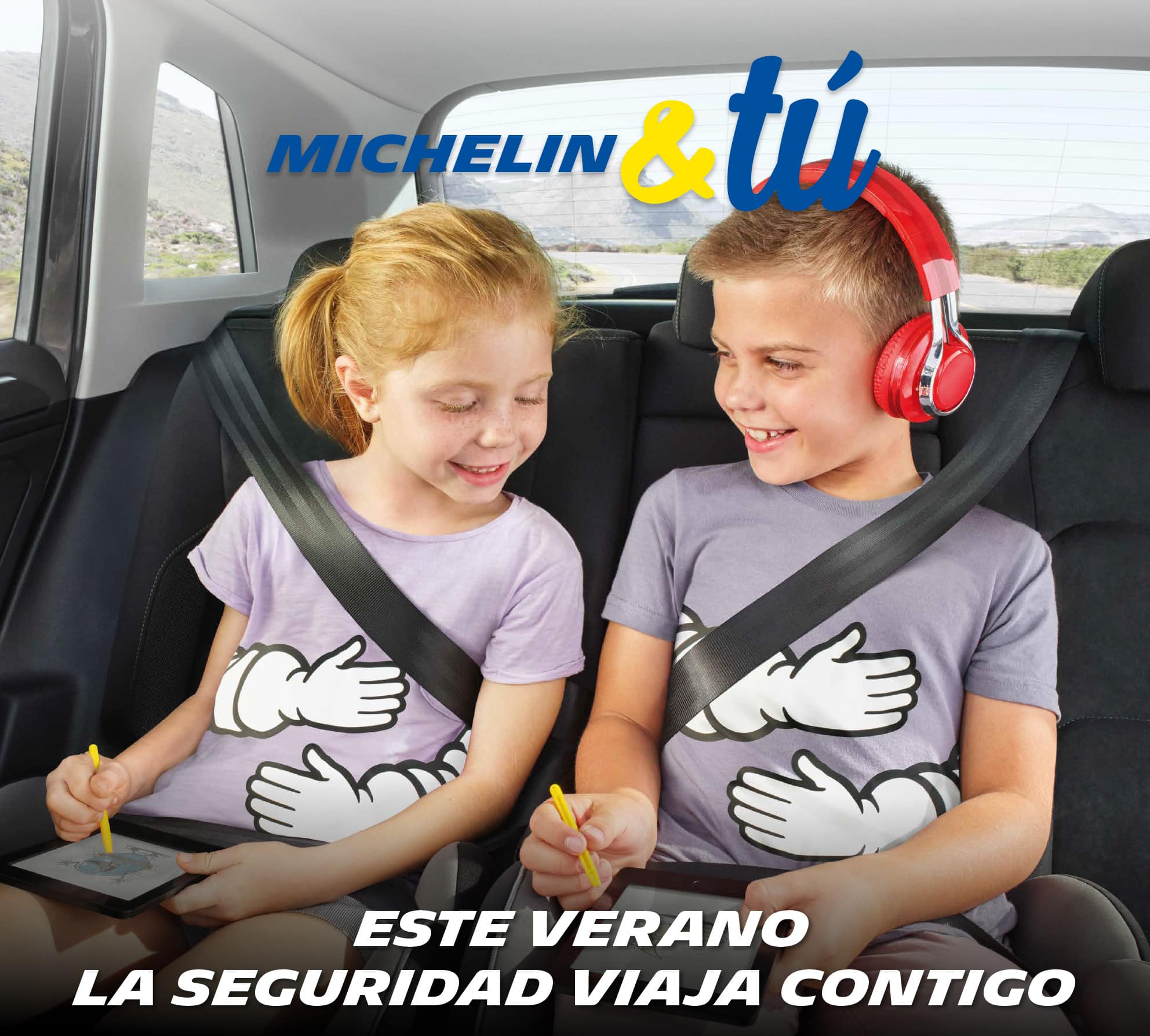 Niños en coche